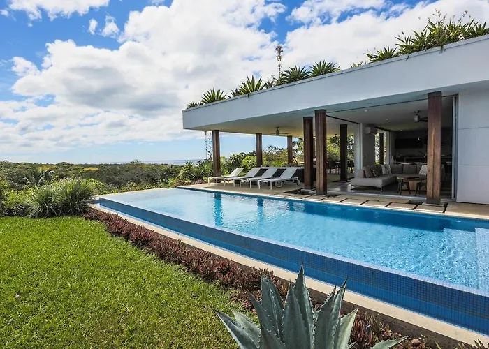 Luna Luxury Meets Nature Villa Playa Azul