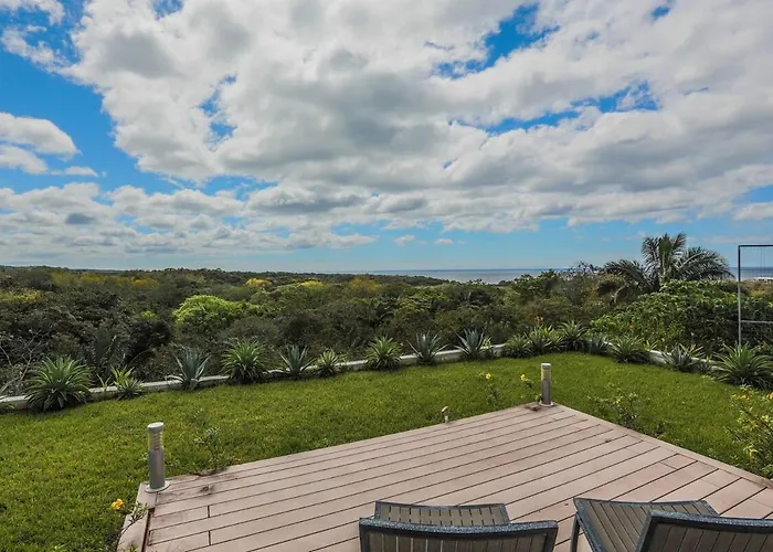 Luna Luxury Meets Nature Villa *