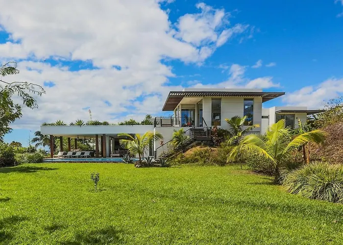 Luna Luxury Meets Nature * Playa Azul