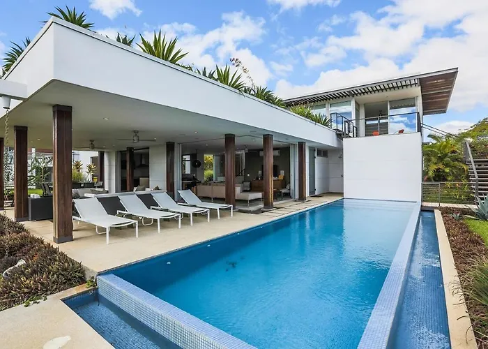 Luna Luxury Meets Nature *