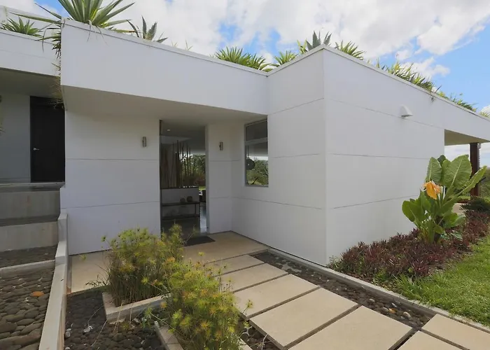 Villa Luna Luxury Meets Nature