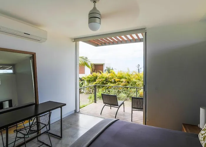 Luna Luxury Meets Nature Playa Azul